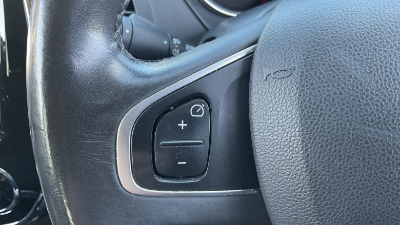 Renault Captur 1.5 dCi 90 Dynamique S Nav 5dr Diesel Hatchback